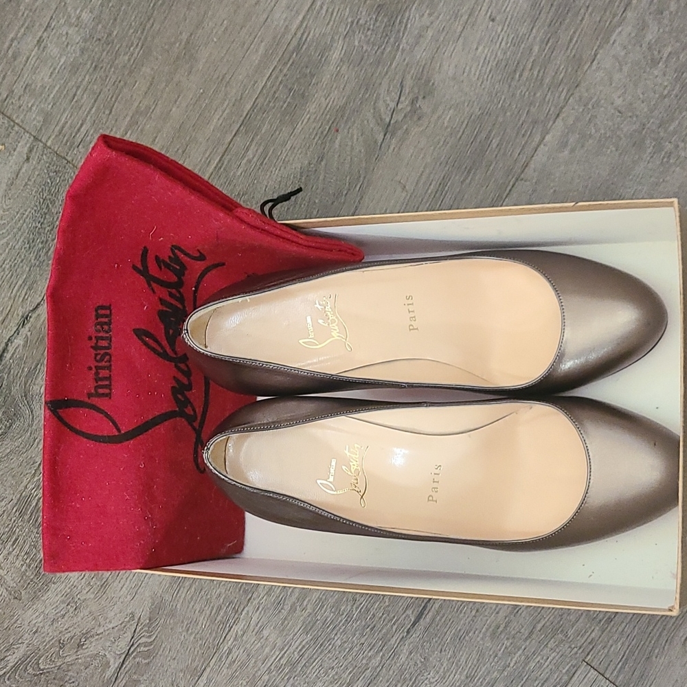 Christian Louboutin Pumps